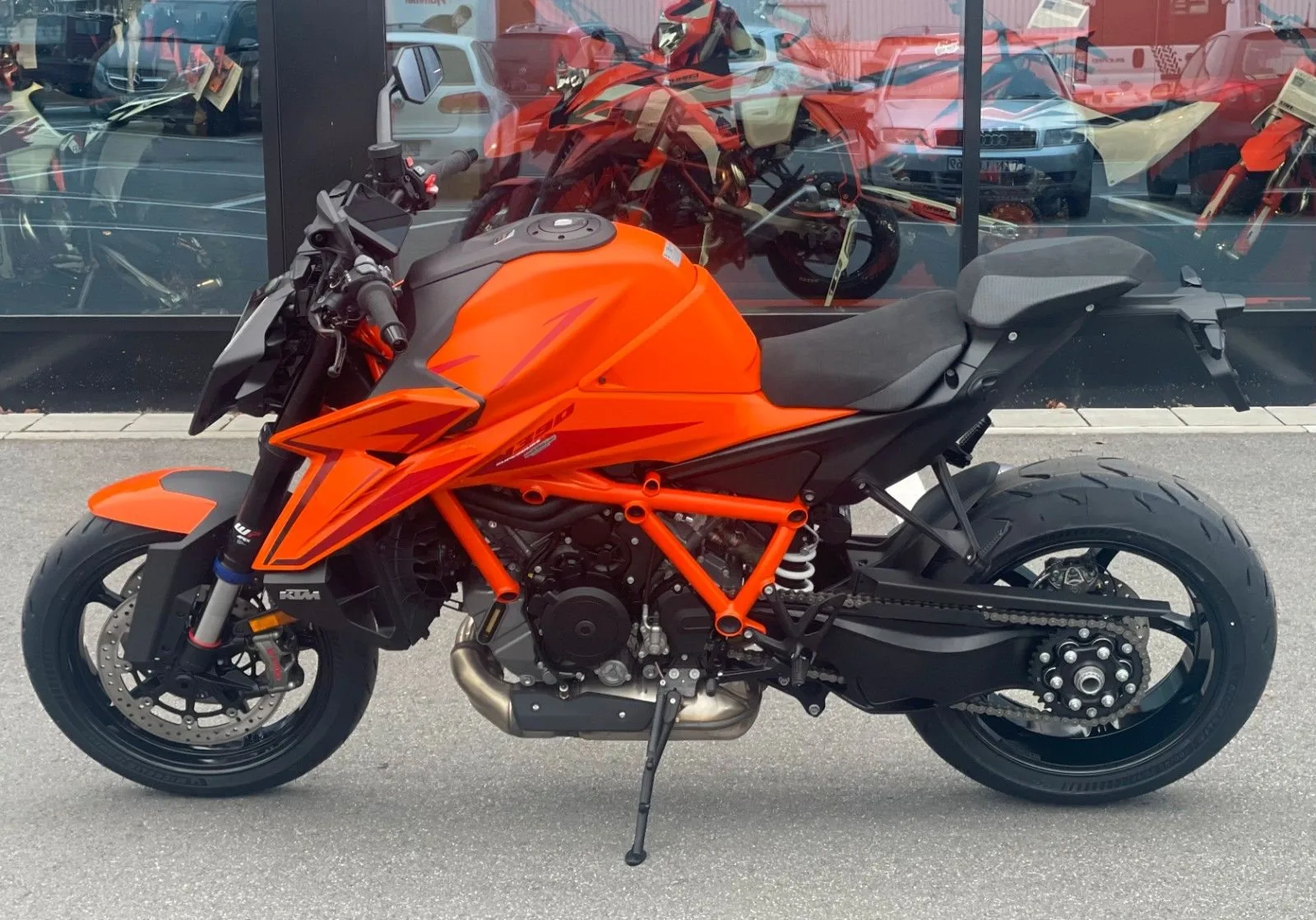 KTM 1390 Super Duke R EVO
