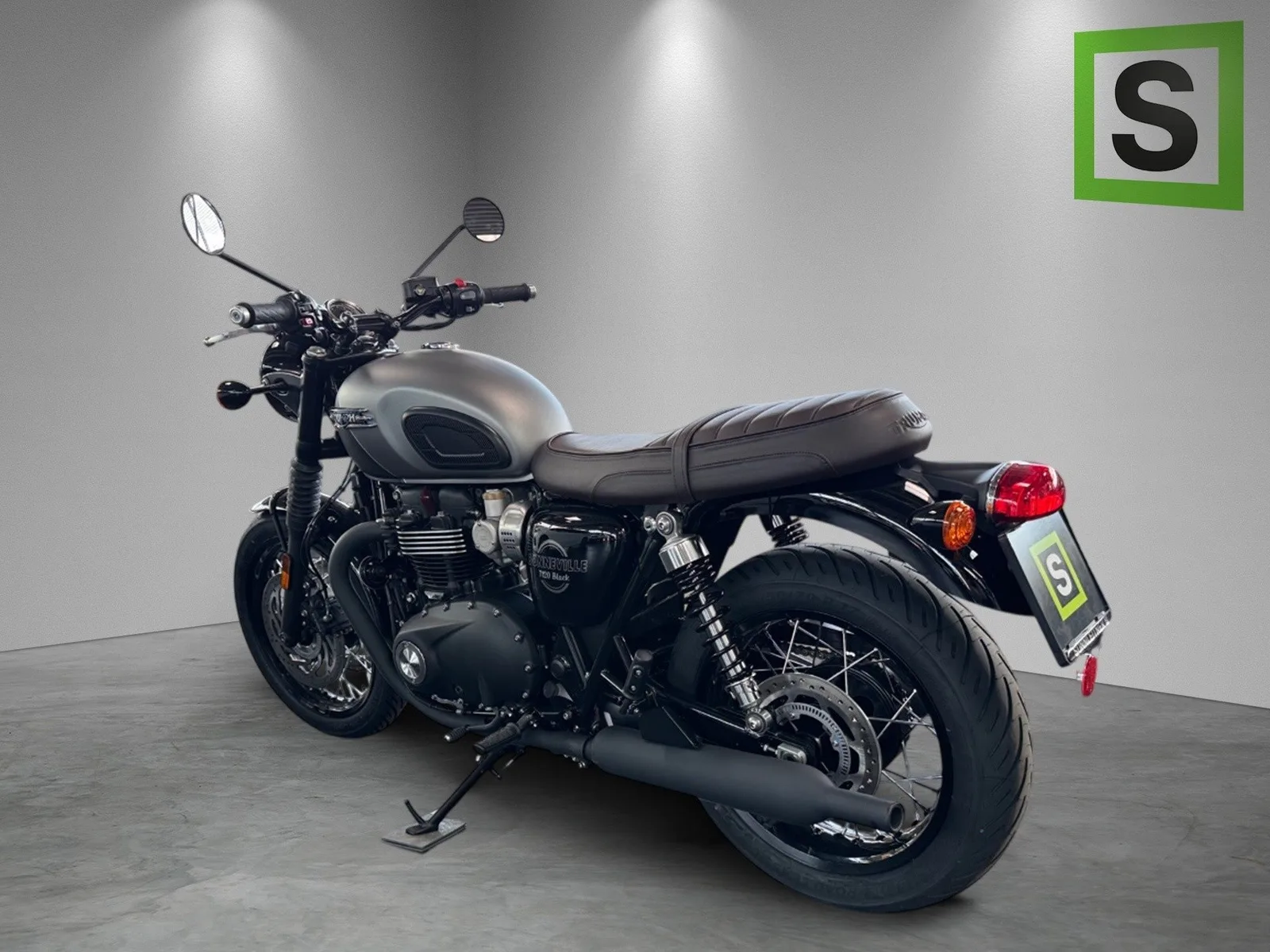 Triumph Bonneville T120 Black
