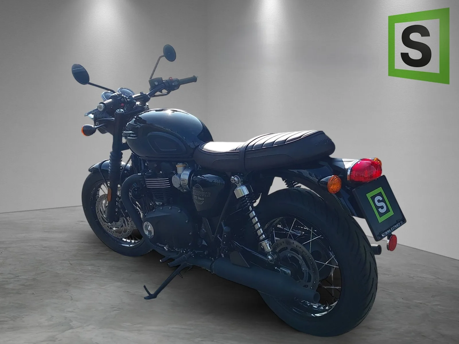 Triumph Bonneville T120 Black