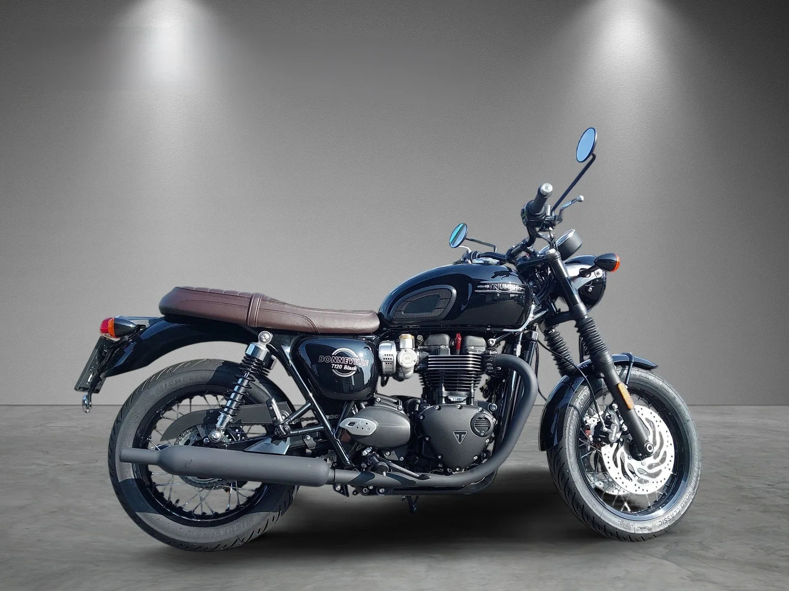 Triumph Bonneville T120 Black