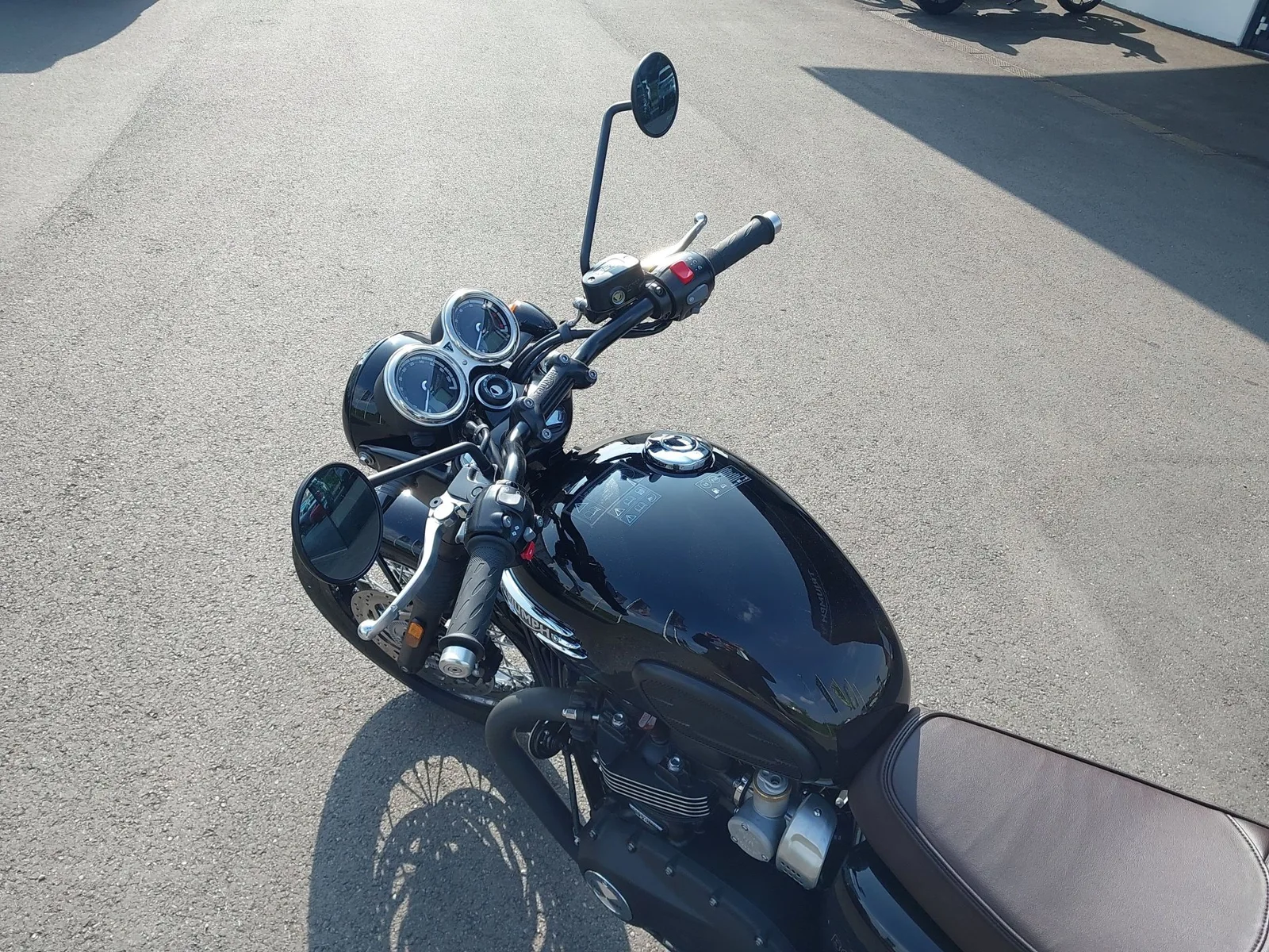 Triumph Bonneville T120 Black