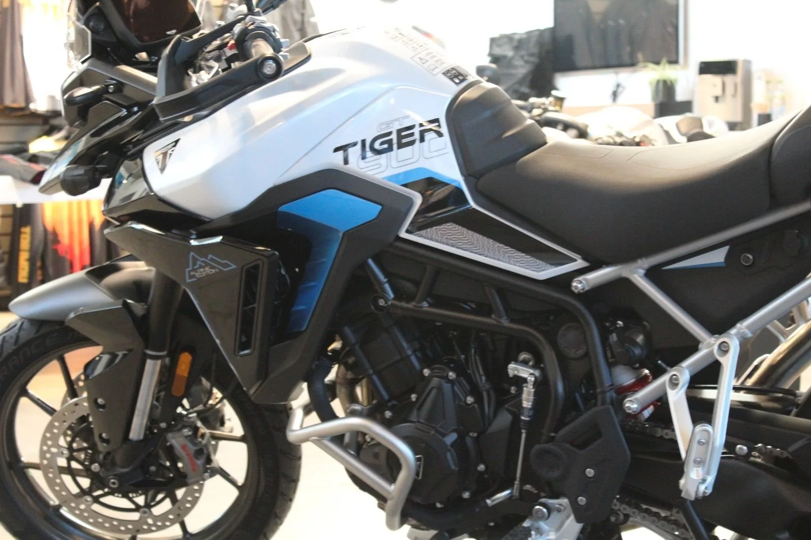 Triumph Tiger 900 Alpine Edition