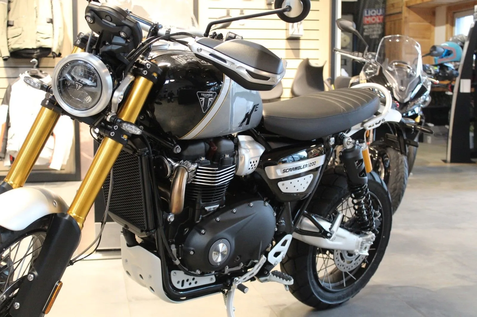 Triumph Scrambler 1200 XE