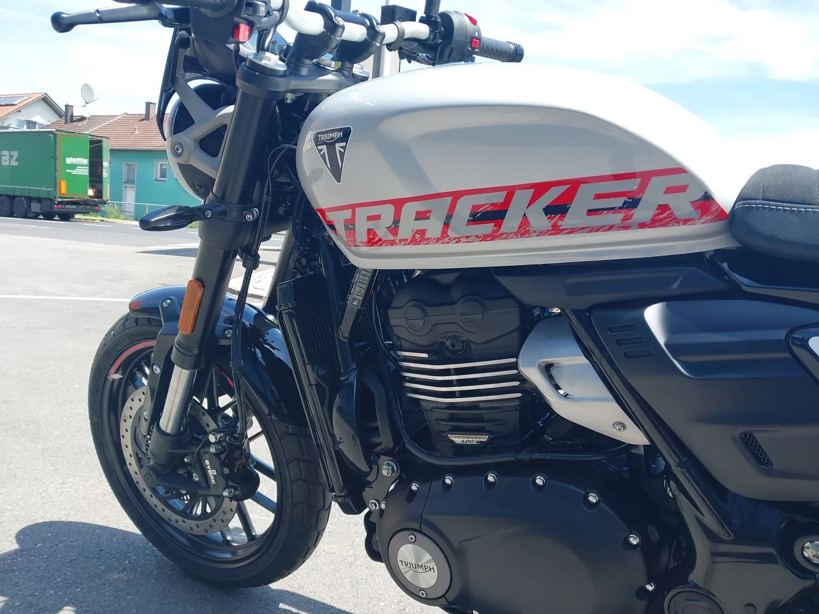 Triumph Tracker 400 TM1 MY26