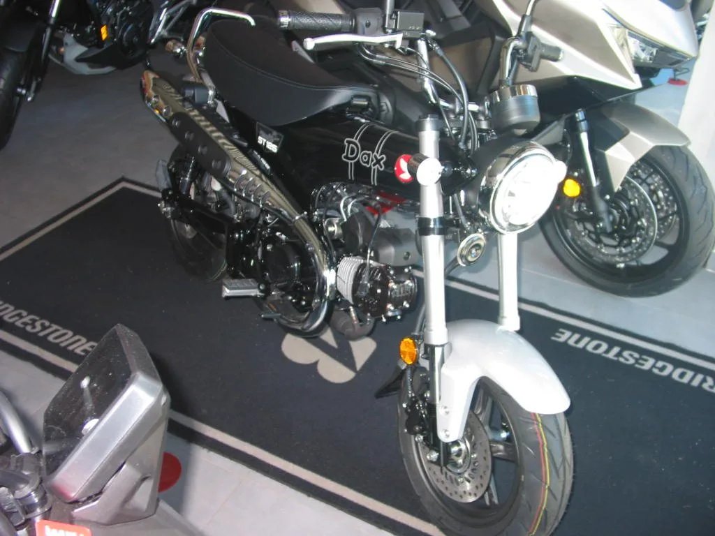 Honda Dax 125 ST125 ABS