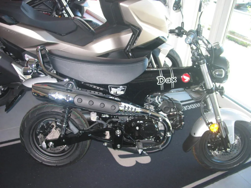Honda Dax 125 ST125 ABS
