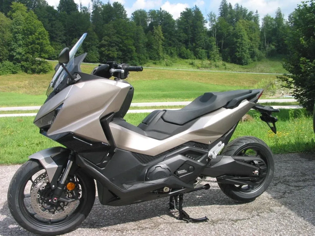 Honda Forza 750 2026 sofort verfügbar