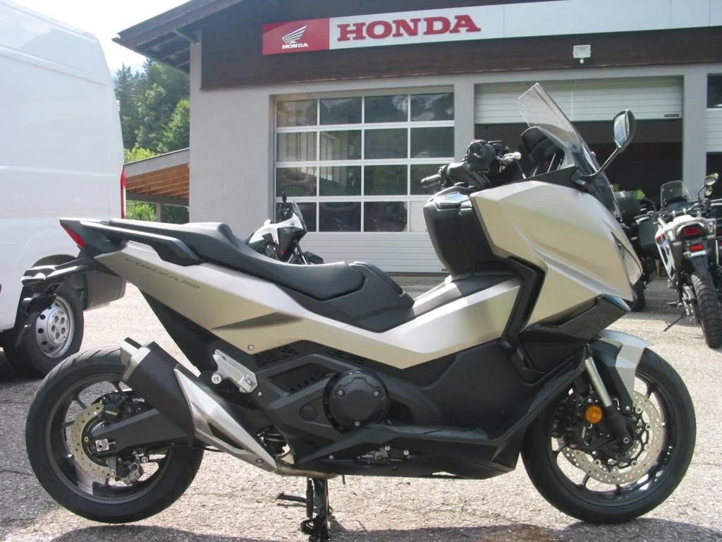 Honda Forza 750 2026 sofort verfügbar