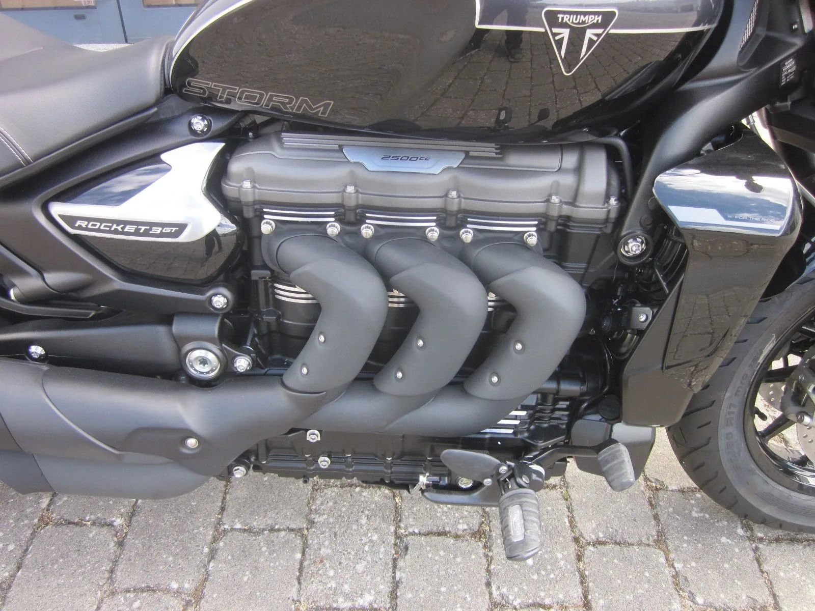Triumph Rocket 3 Storm GT