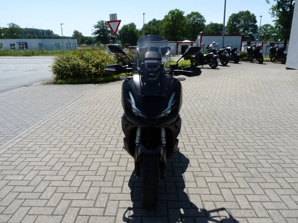 Honda ADV350