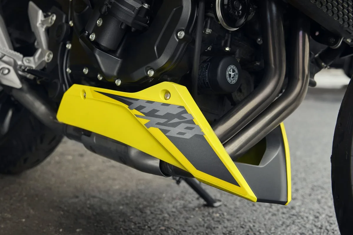 Honda CB750 Hornet E-Clutch