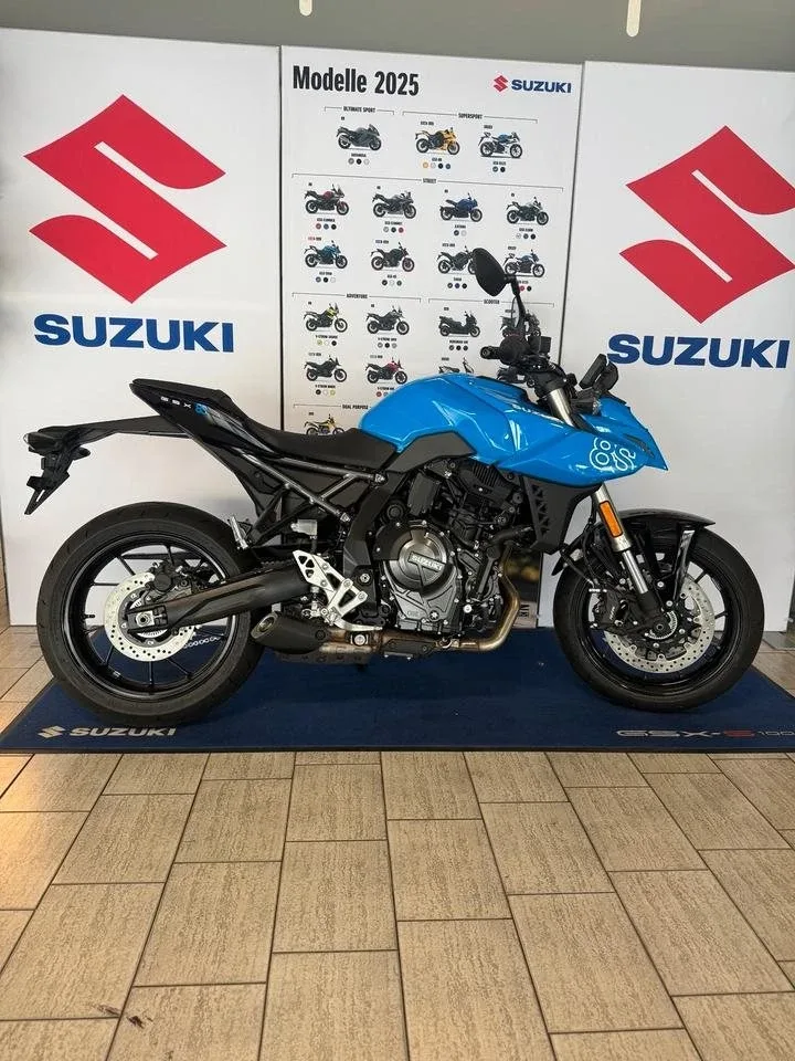 Suzuki GSX-8S