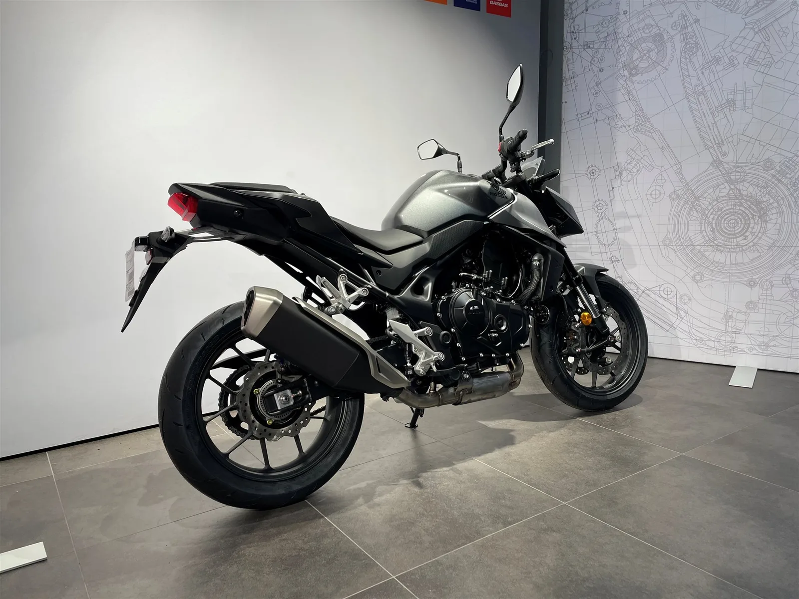 Honda CB750 Hornet