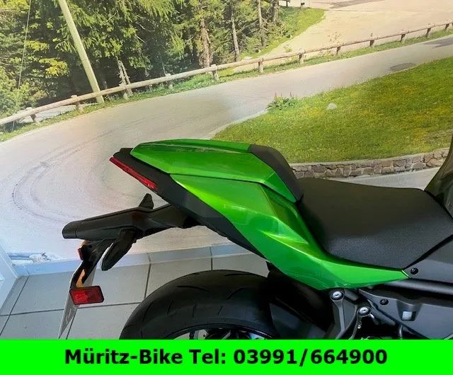 Kawasaki Z650 S Vorführmotorrad Sport Pack