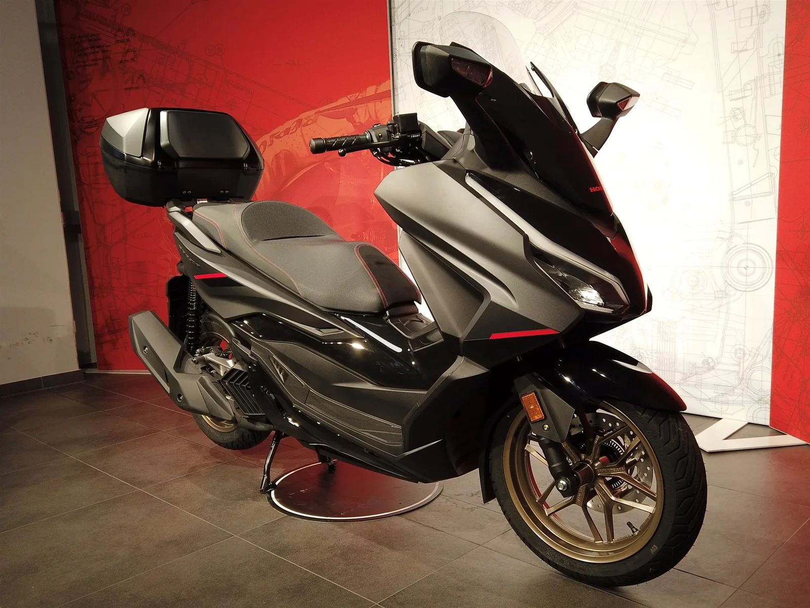Honda Forza 125