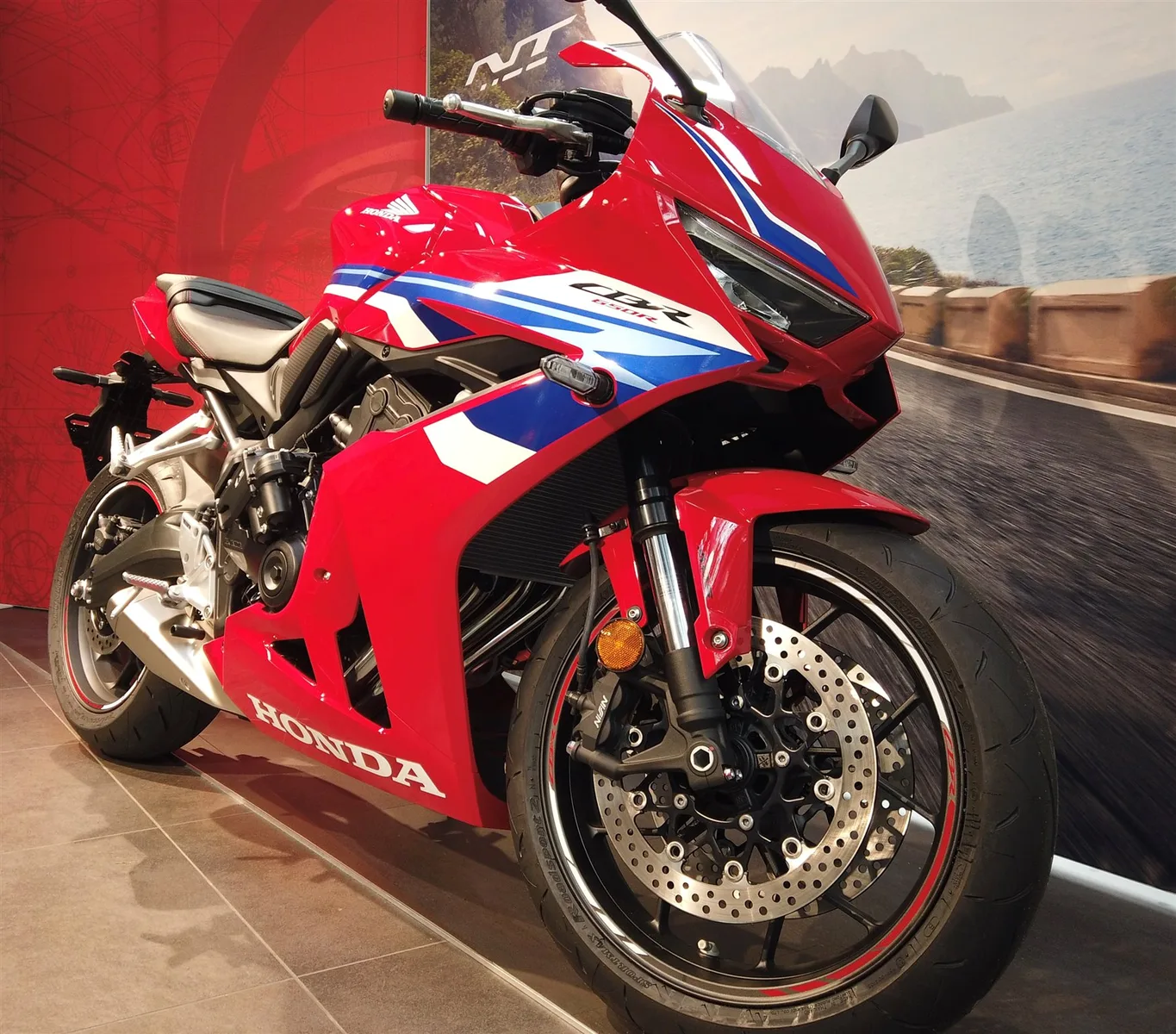 Honda CBR650R