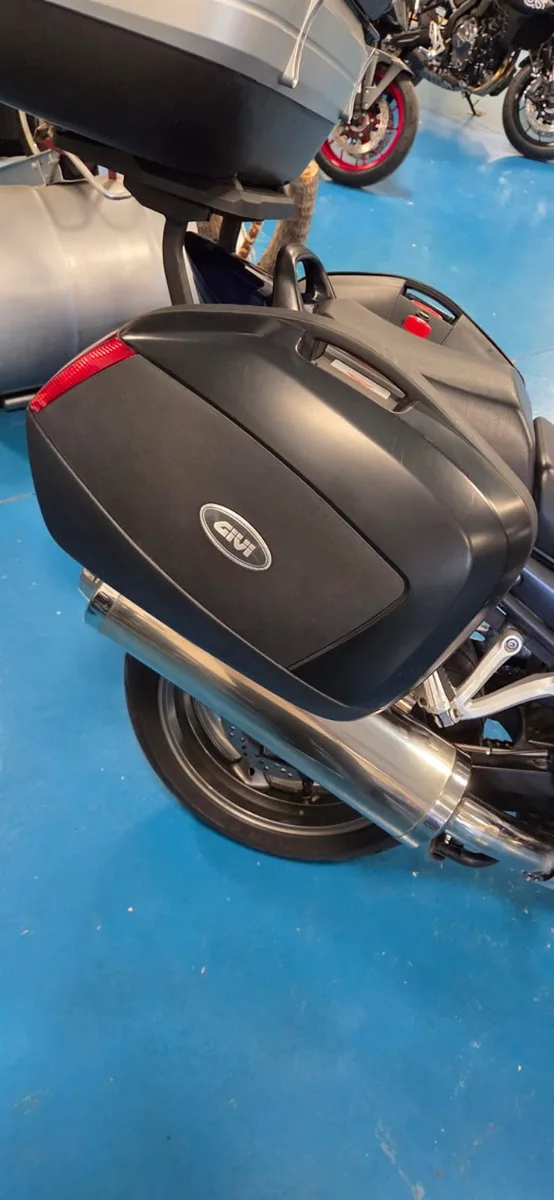 Suzuki GSX 1250 F ABS, 2. Hand, 29.850km, Koffersatz, Inspektion