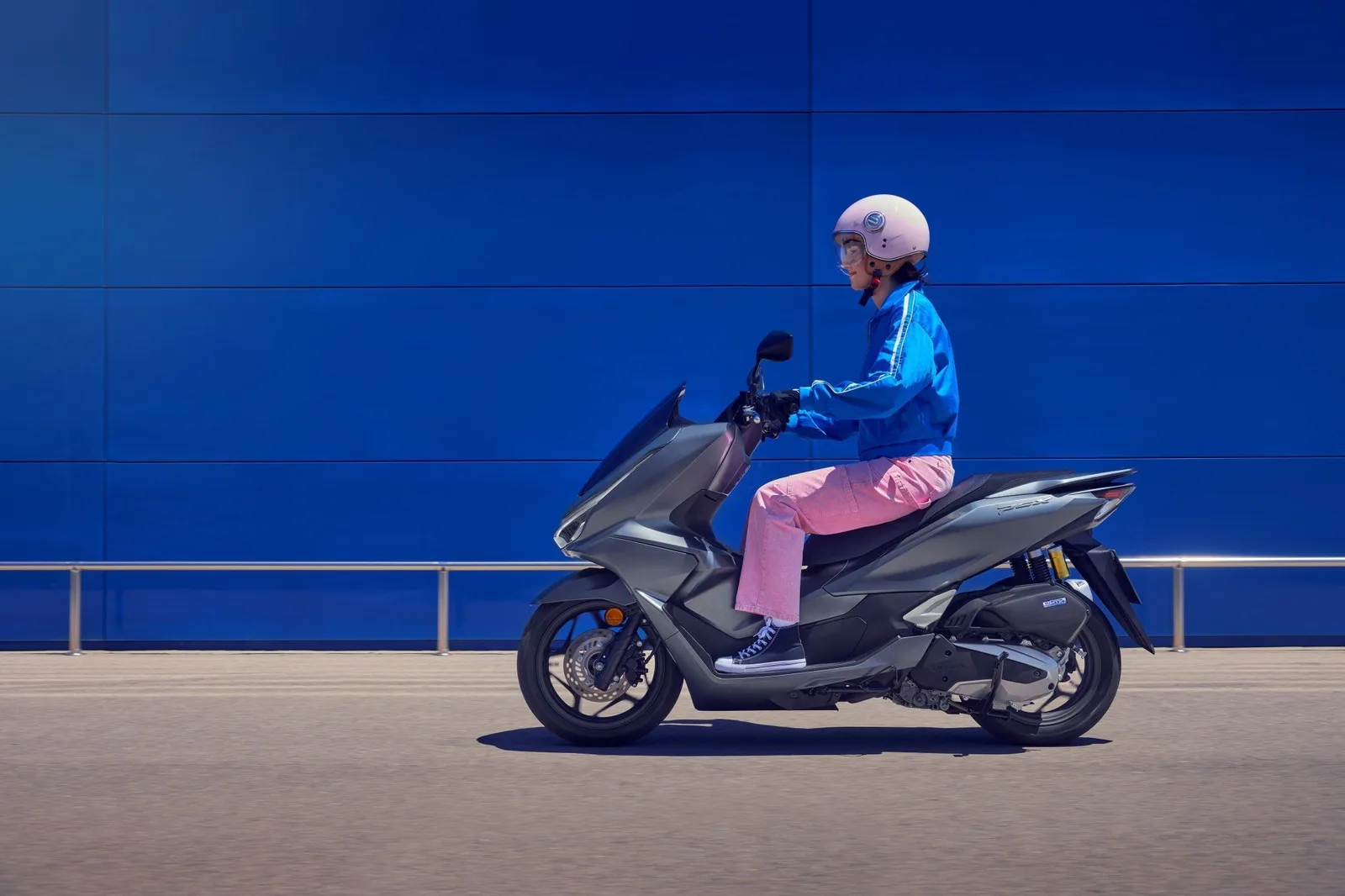 Honda PCX125 DX Tageszulassung