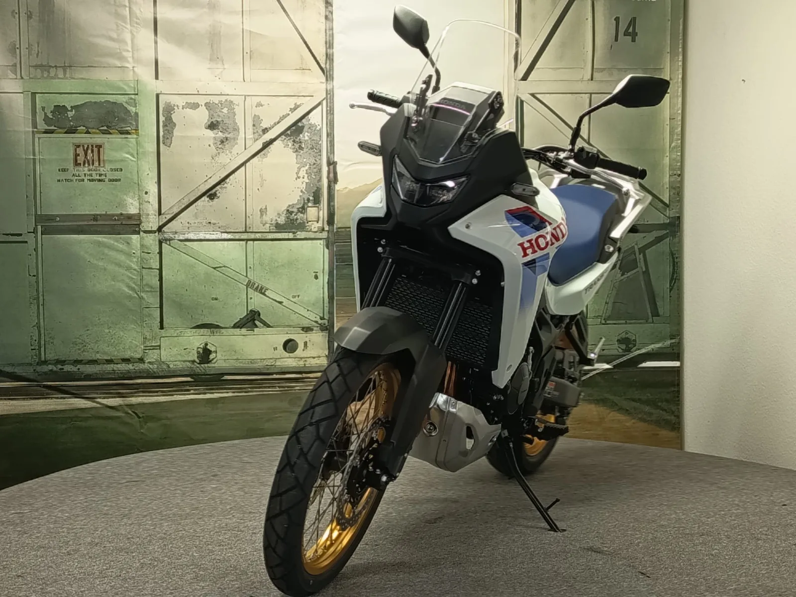 Honda XL750 Transalp E-Clutch Tricolor