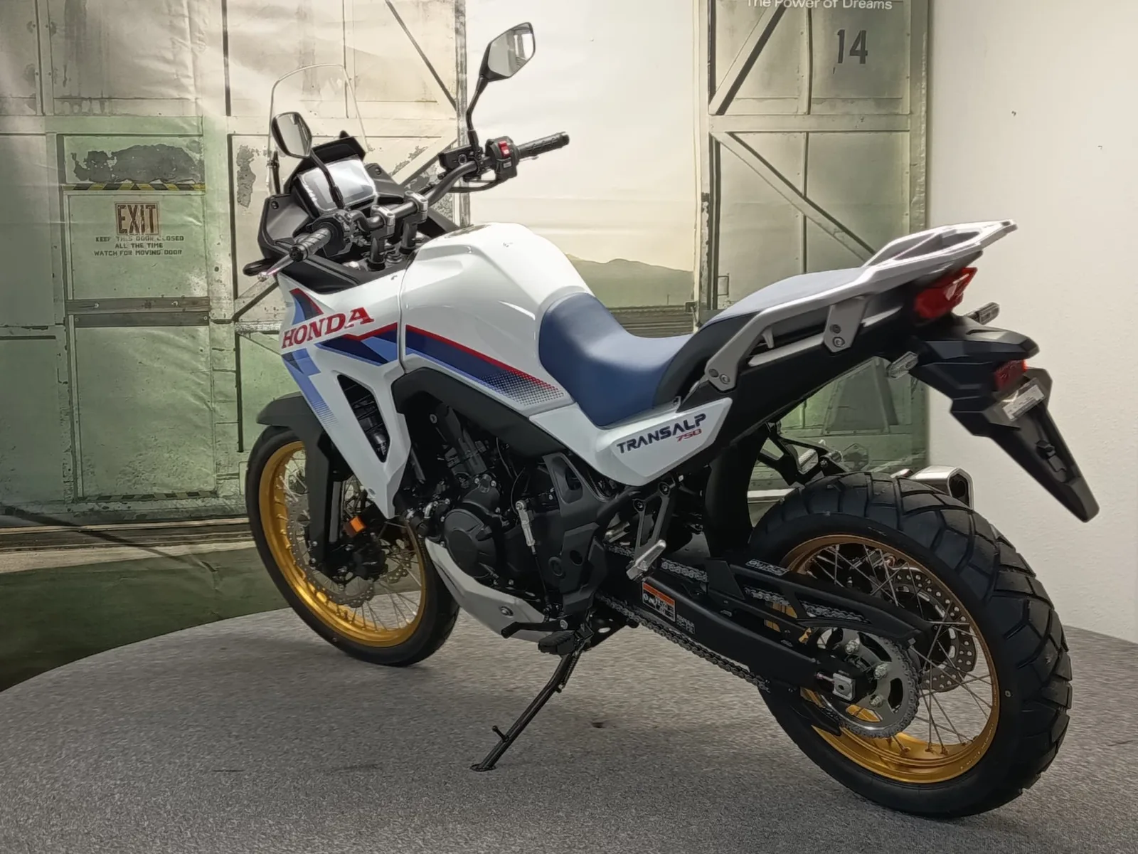 Honda XL750 Transalp E-Clutch Tricolor