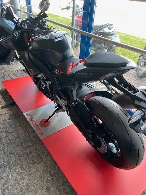 Honda CBR1000RR-R Fireblade SP