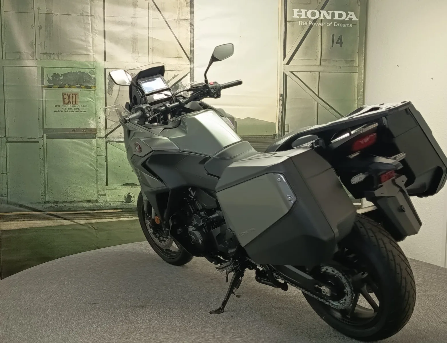 Honda NT1100 DCT Electronic Suspension
