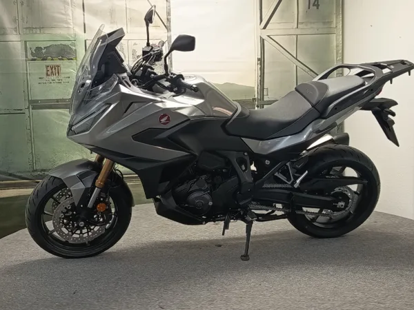 Honda NT1100 DCT Electronic Suspension