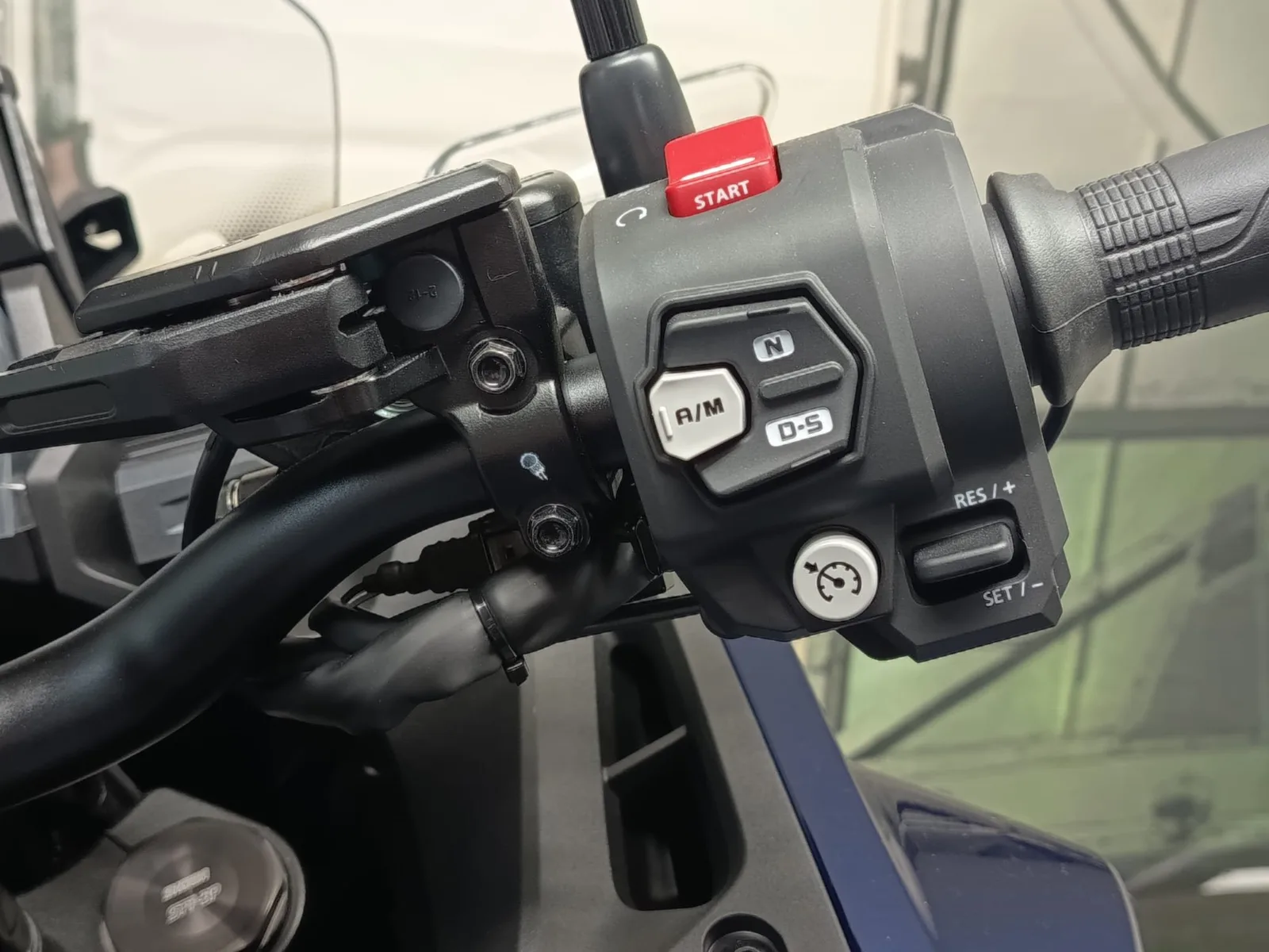 Honda NT1100 DCT