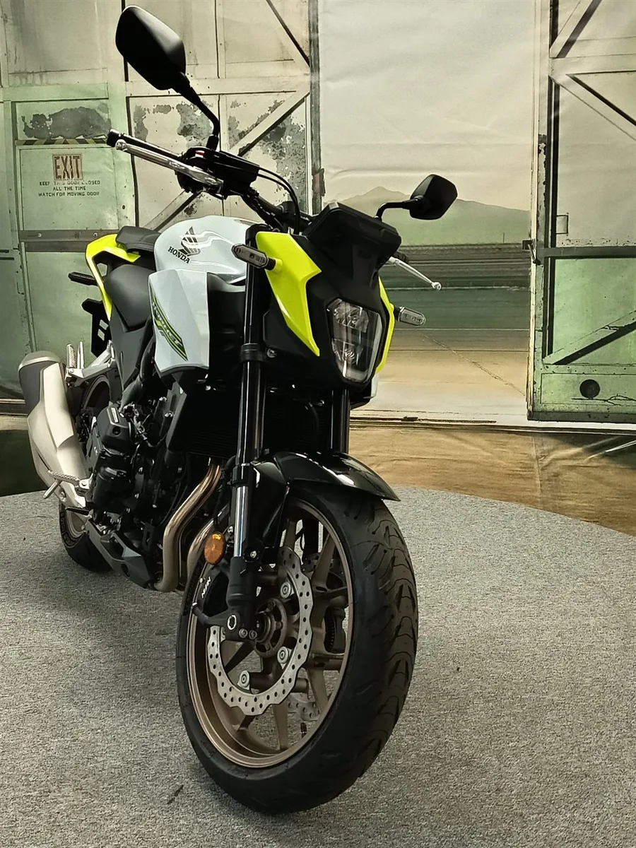Honda CB500 Hornet E-Clutch
