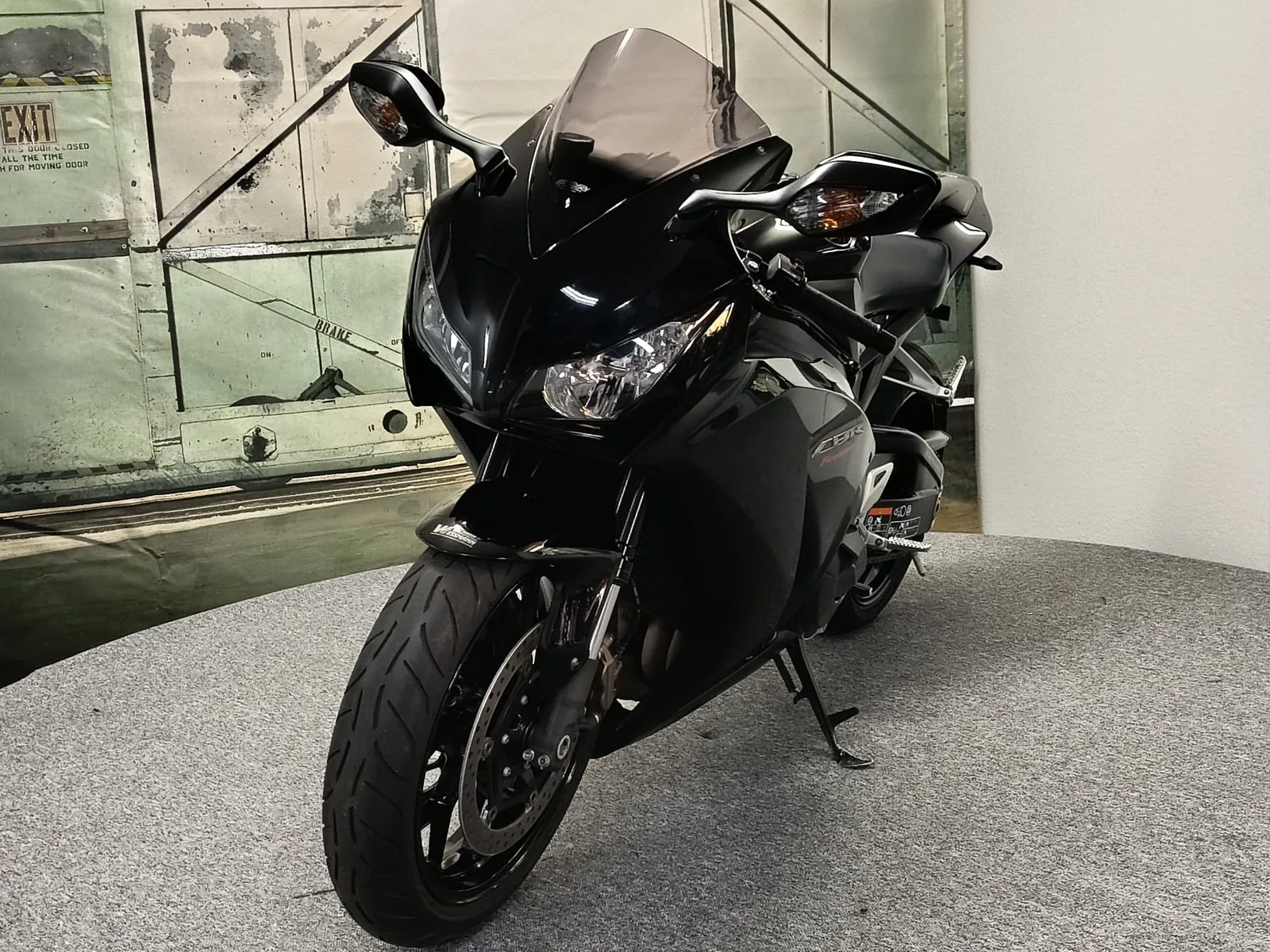 Honda CBR1000RR Fireblade tiefer gelegt
