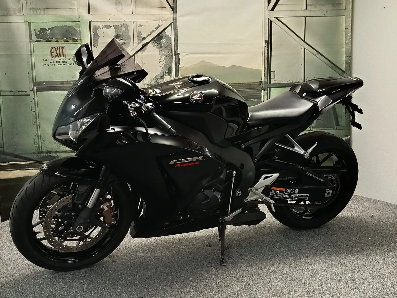 Honda CBR1000RR Fireblade tiefer gelegt