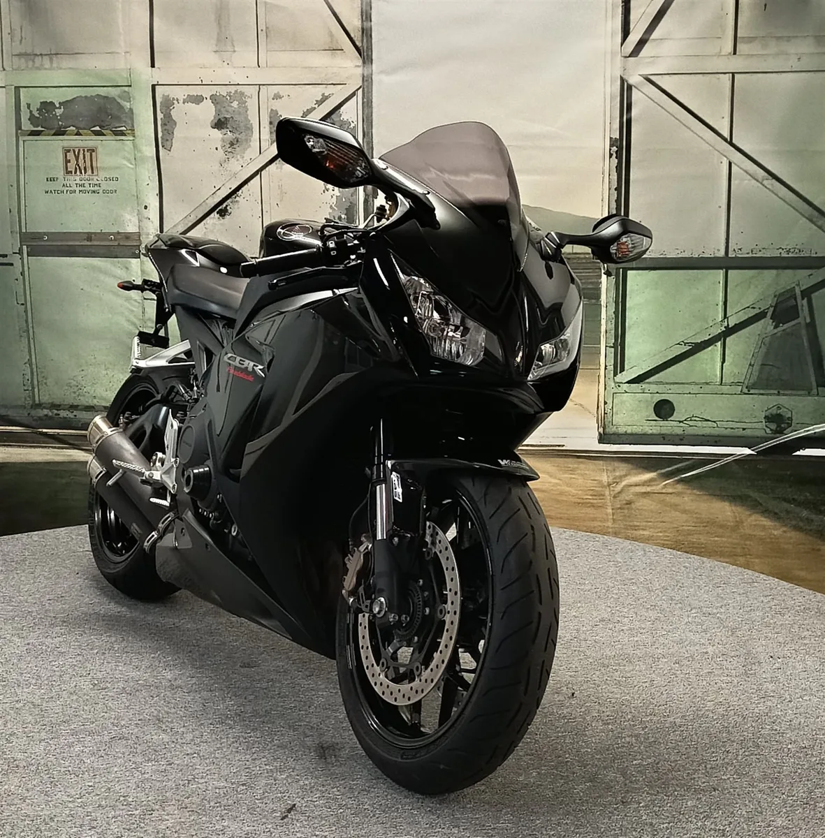 Honda CBR1000RR Fireblade tiefer gelegt