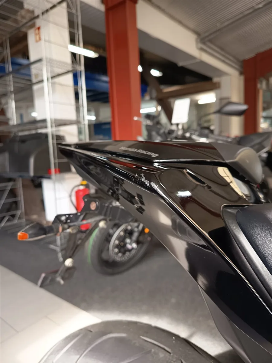 Honda CBR1000RR Fireblade tiefer gelegt