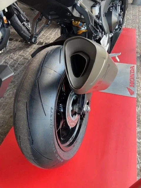 Honda CBR1000RR-R Fireblade SP