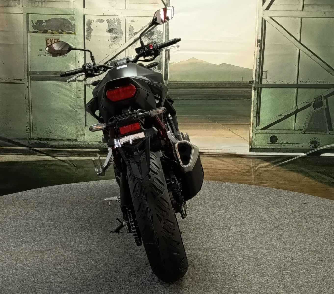 Honda CB750 Hornet E-Clutch