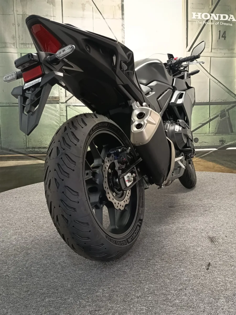 Honda CBR500R E-Clutch