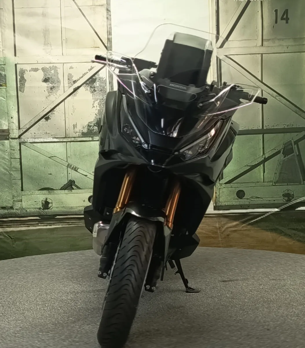 Honda NT1100 DCT Electronic Suspension