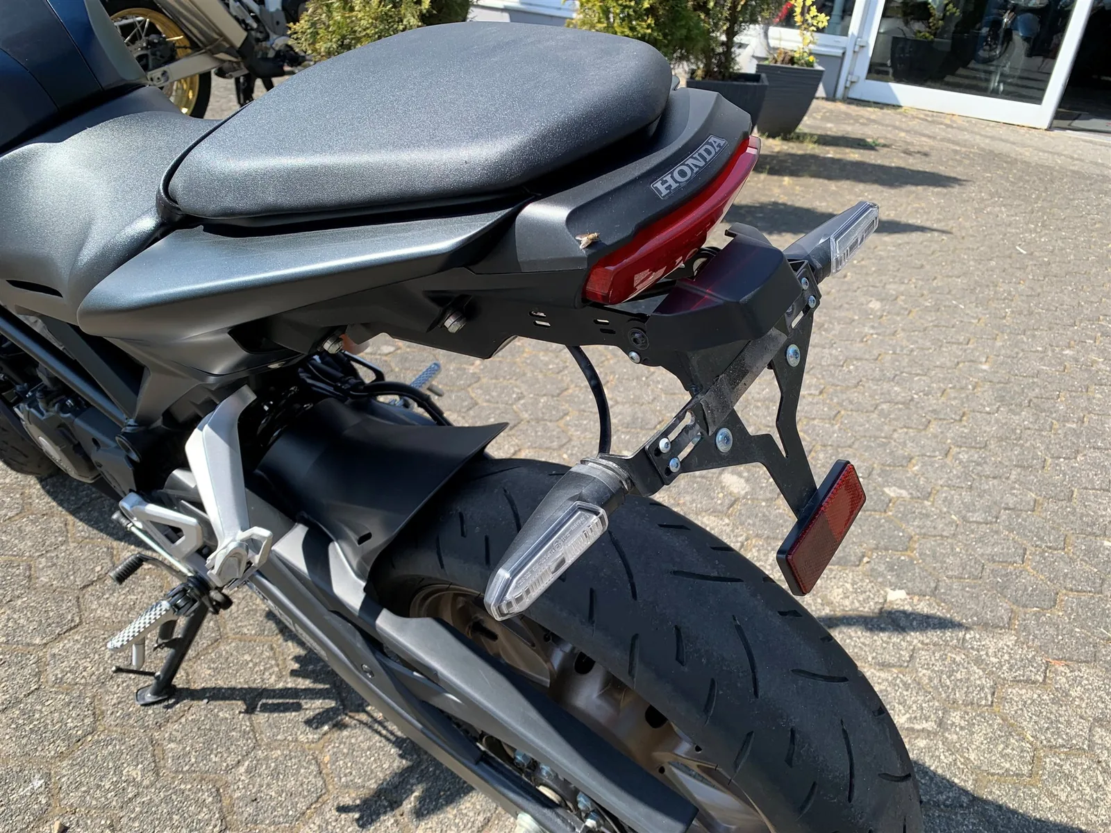 Honda CB125R \*Nur 5809 km\* Tip Top\*
