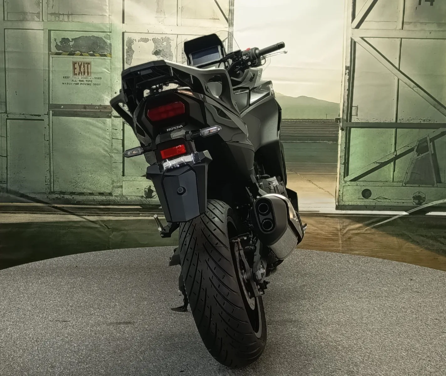 Honda NT1100 DCT Electronic Suspension