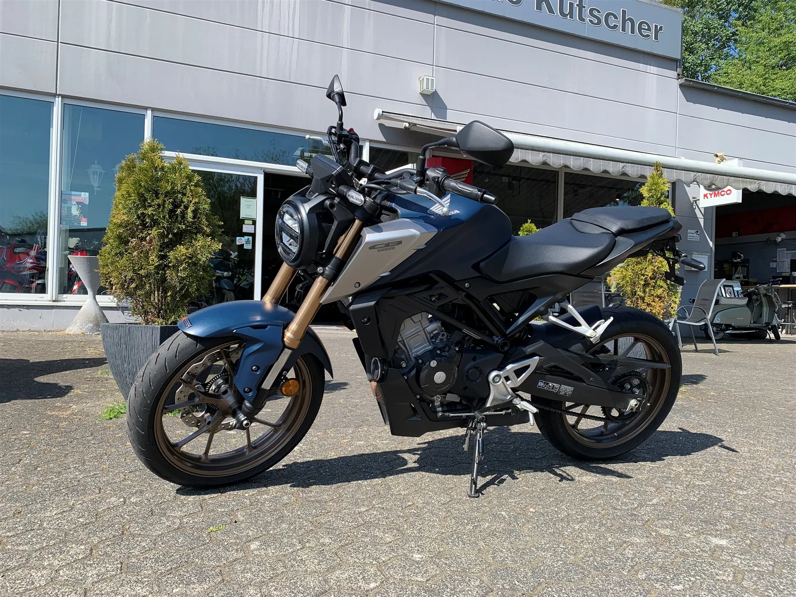 Honda CB125R \*Nur 5809 km\* Tip Top\*