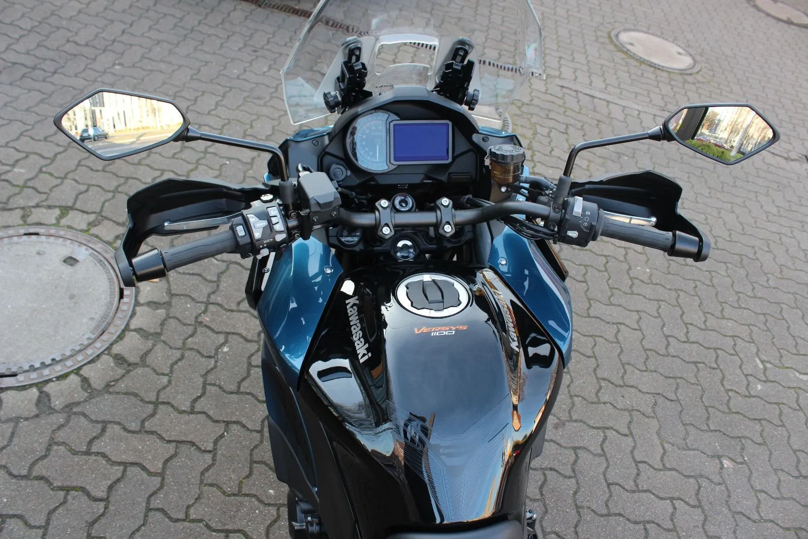 Kawasaki Versys 1100 SE