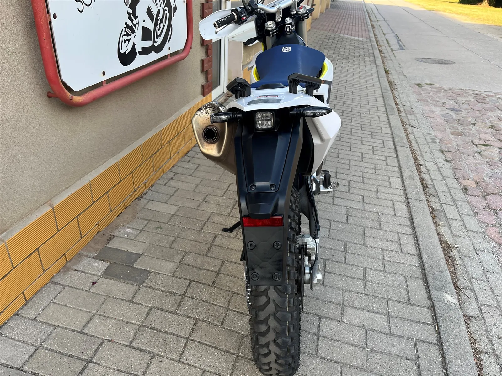 Husqvarna 701 Enduro guter Zustand , Reifen vorn neu / hinten 90%