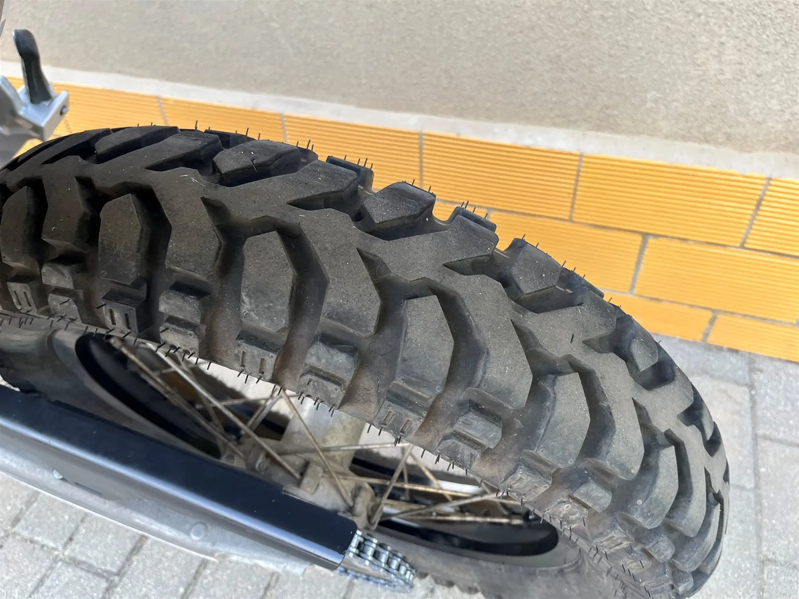 Husqvarna 701 Enduro guter Zustand , Reifen vorn neu / hinten 90%