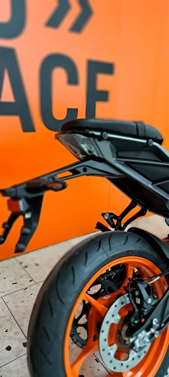KTM 125 Duke Aktionspreis + 4 Jahre Garantie + begrenzte Stückzahl