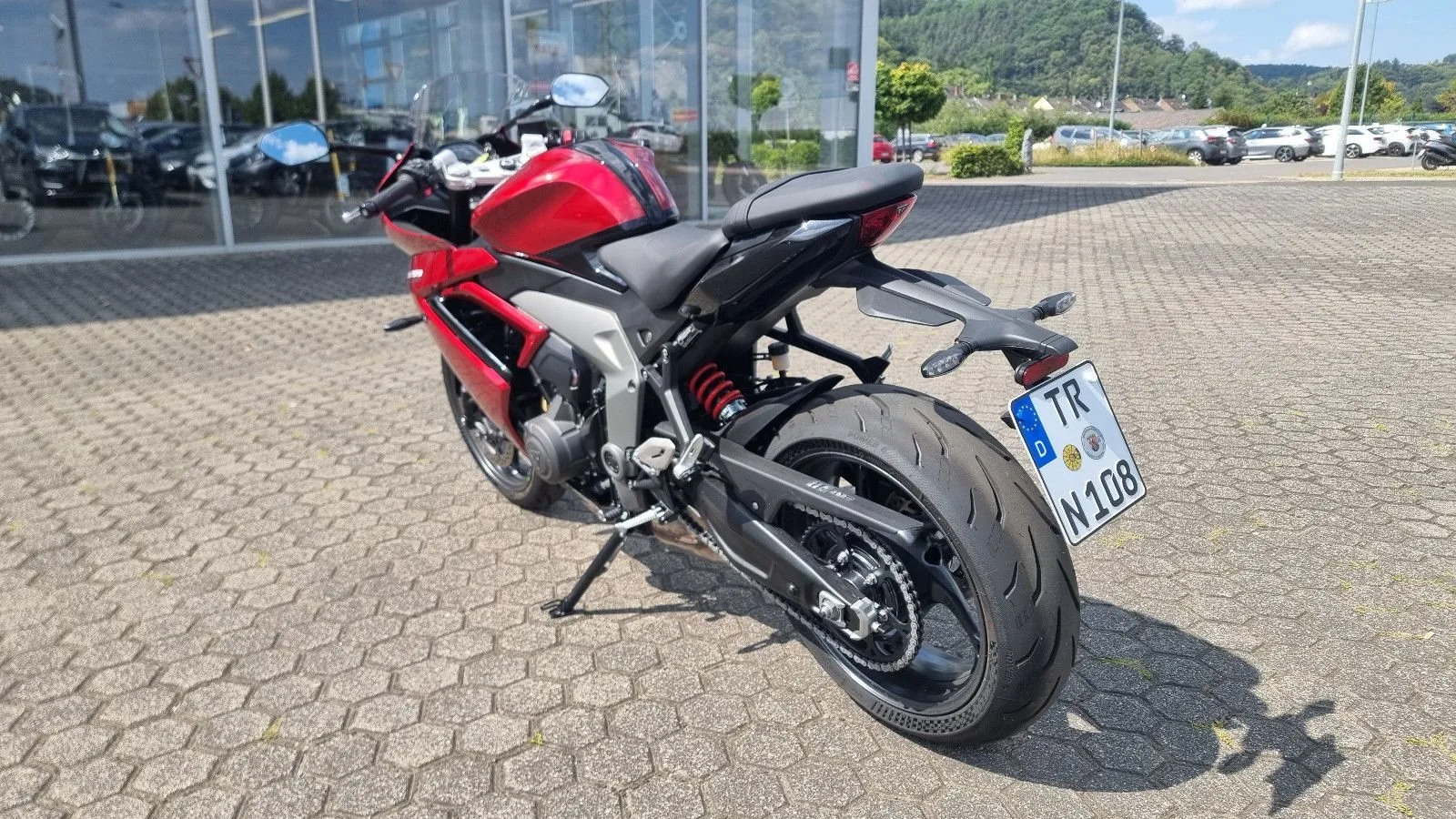 Triumph Daytona 660