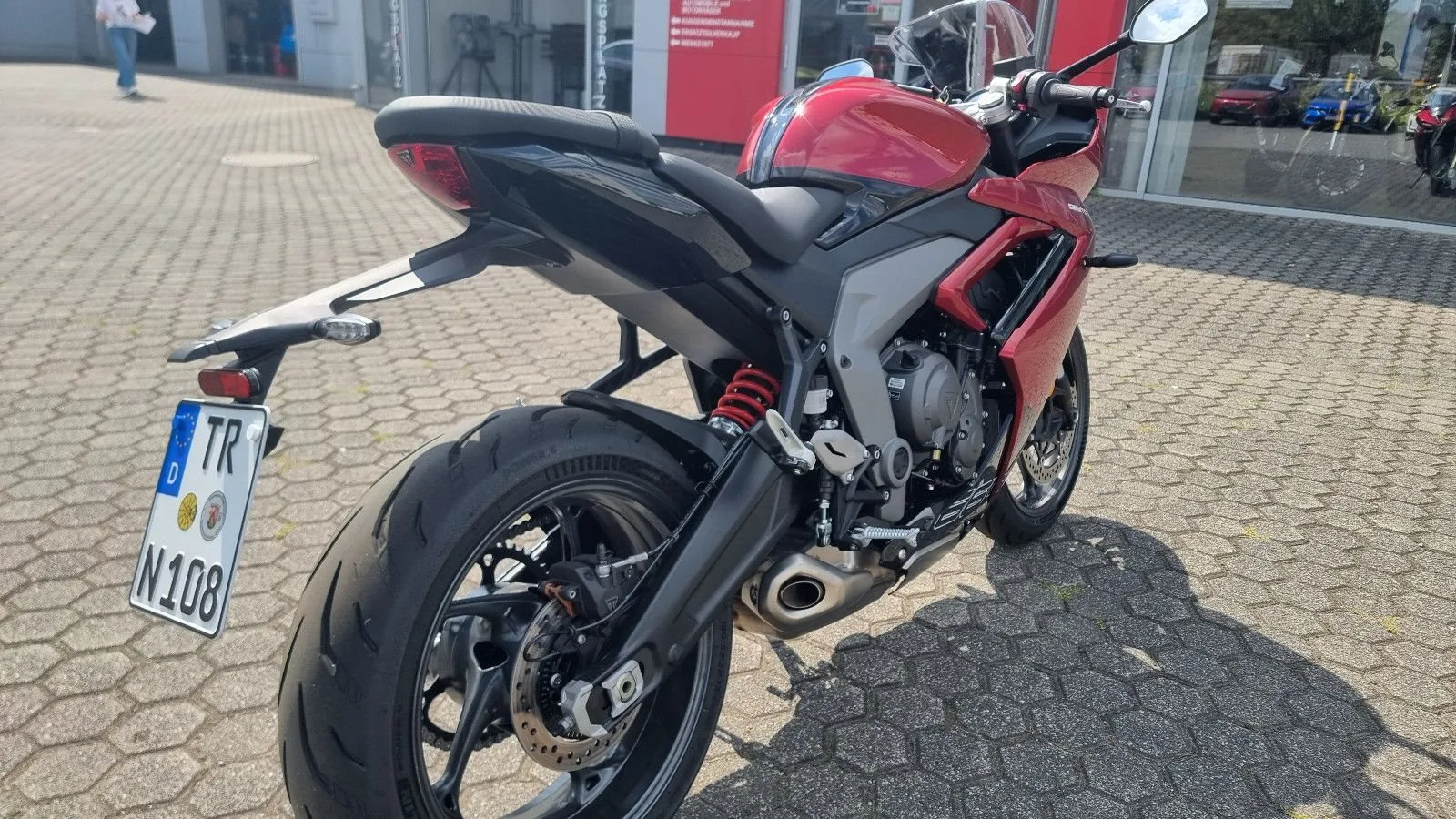 Triumph Daytona 660