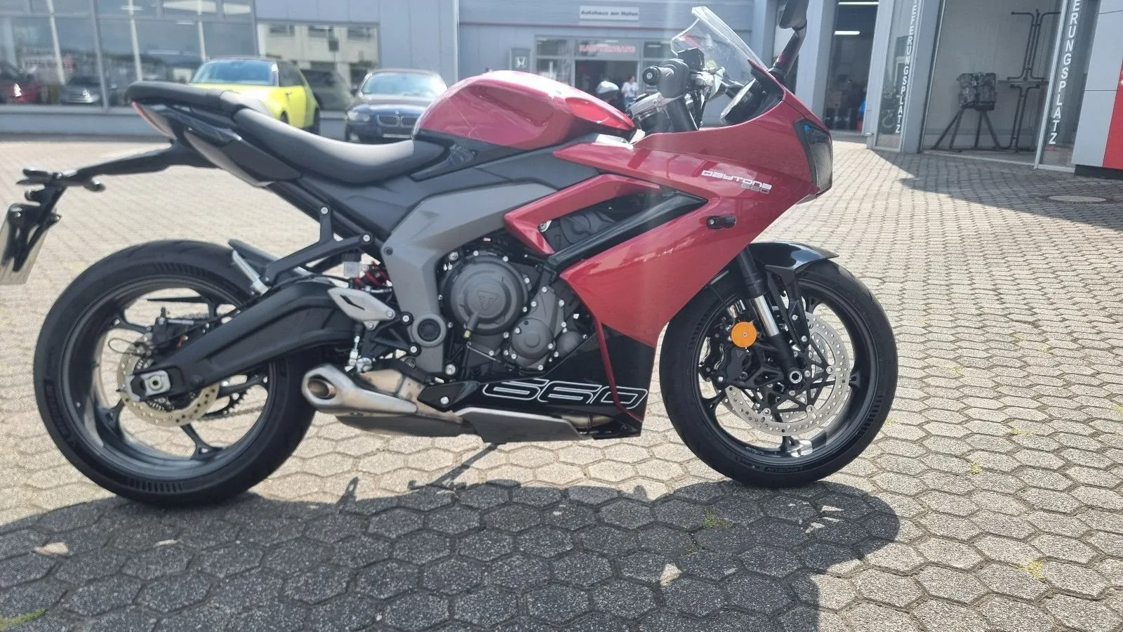 Triumph Daytona 660