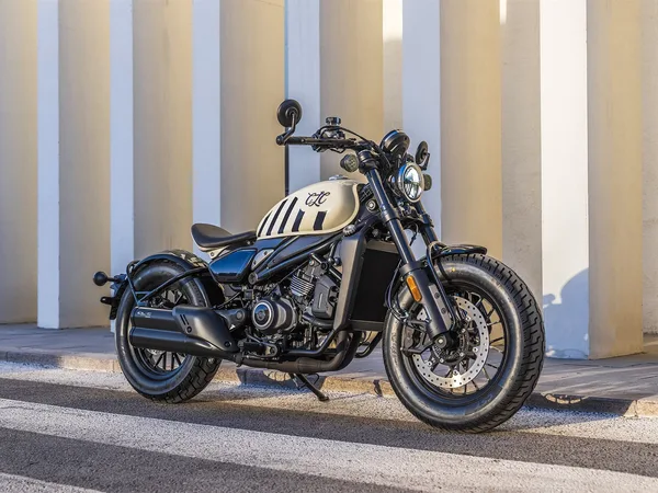 CFMOTO 450CL-C Bobber
