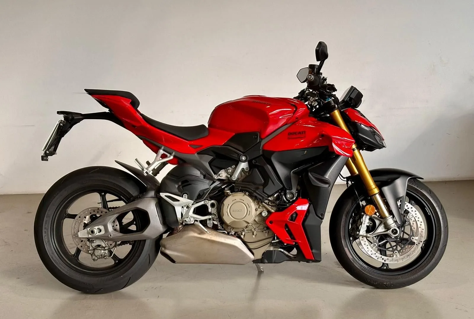 Ducati Streetfighter V4 S