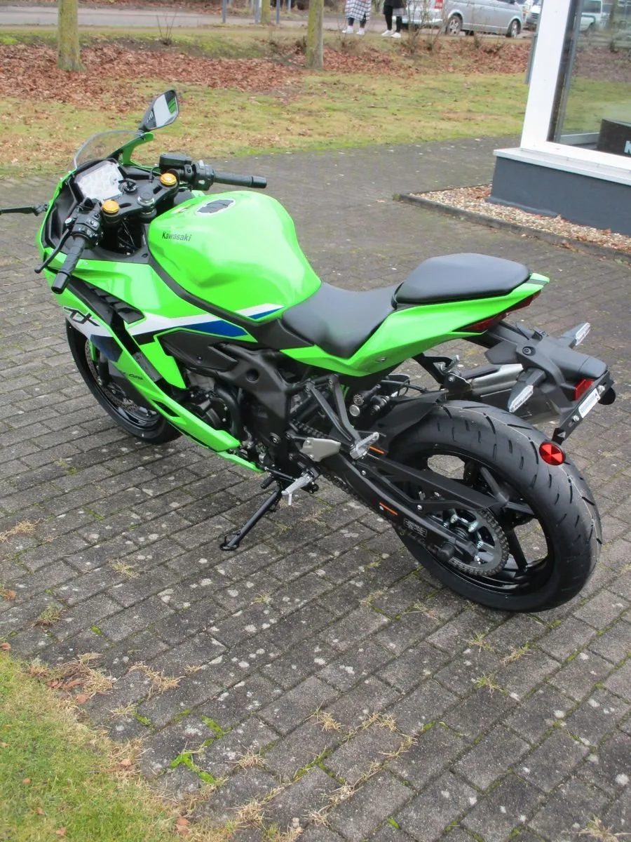 Kawasaki Ninja ZX-4RR